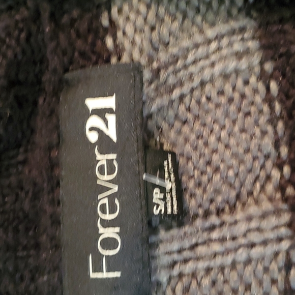Forever 21 cardigan - Picture 2 of 3